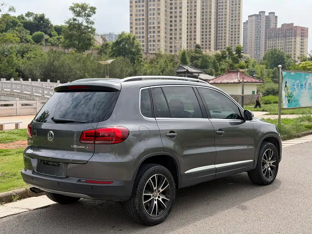 Tiguan 1.8 TSI Auto 2 WD Luxury