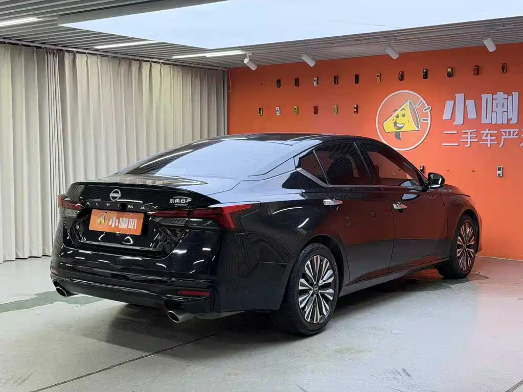 Teana 2.0 L XL-TLS Joy