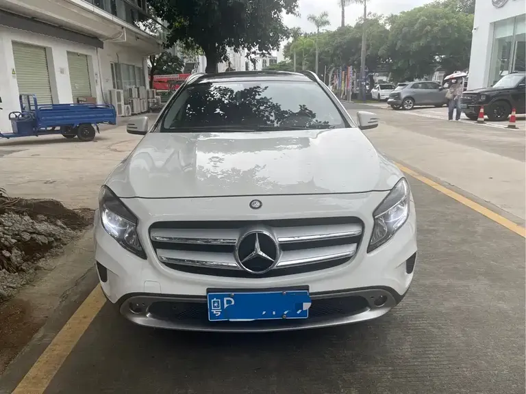 Mercedes-Benz GLA GLA 200 Dynamic