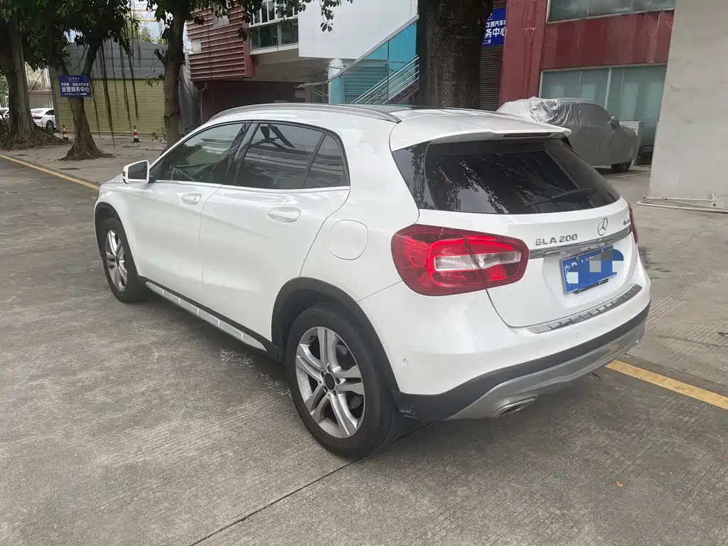 Mercedes-Benz GLA GLA 200 Dynamic