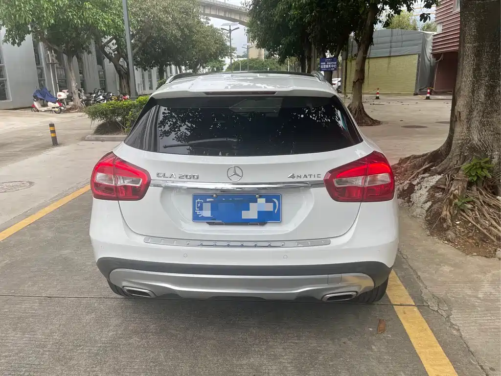 Mercedes-Benz GLA GLA 200 Dynamic