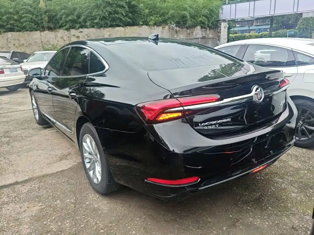 LaCrosse 552 T Luxury