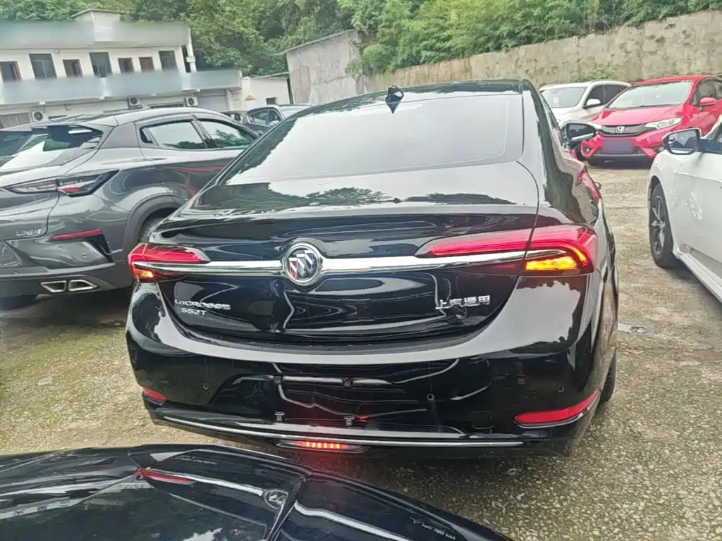 LaCrosse 552 T Luxury
