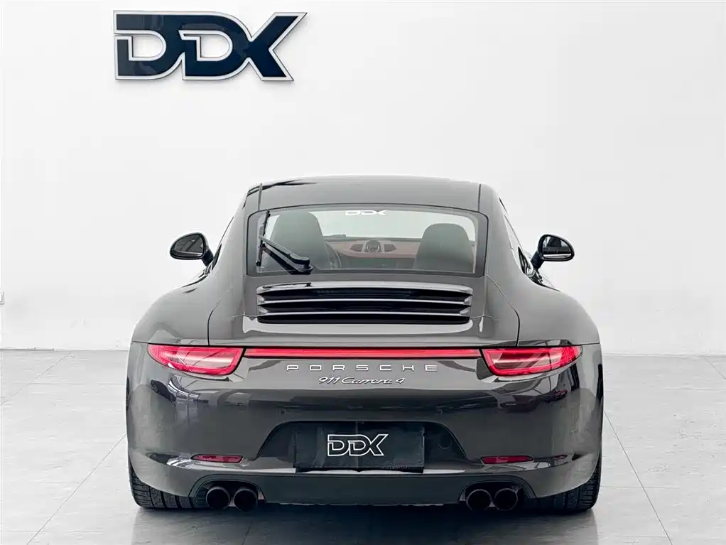 Porsche 911 Carrera 4 3.4 L