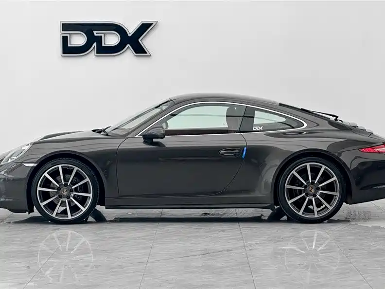 Porsche 911 Carrera 4 3.4 L