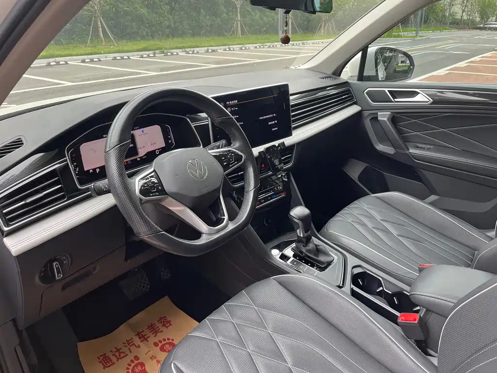 Tiguan L 330 TSI Auto 2 WD Smart Enjoyment