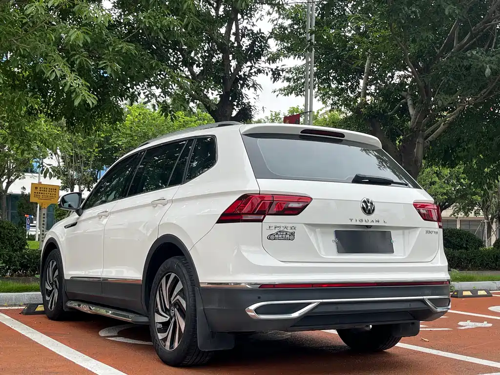 Tiguan L 330 TSI Auto 2 WD Smart Enjoyment