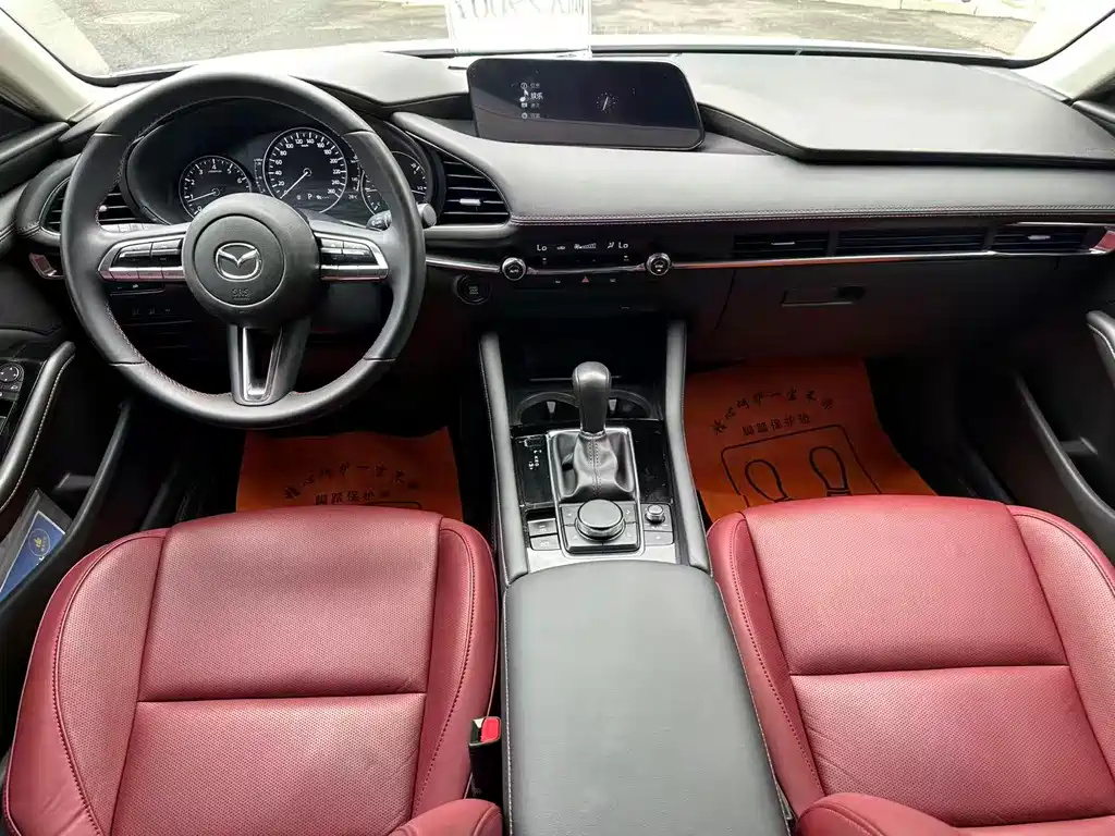 Mazda 3 Axela 2.0 L Auto Quality Shine Obsidian