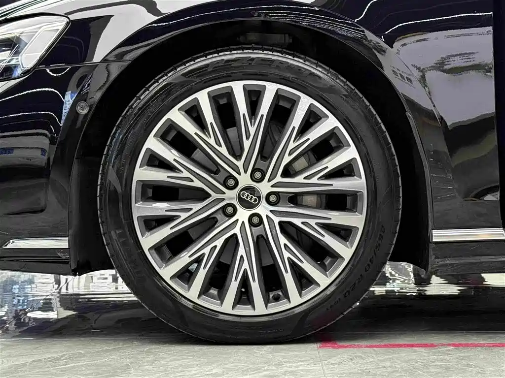 Audi A8 A8 L 50 TFSI quattro Premium
