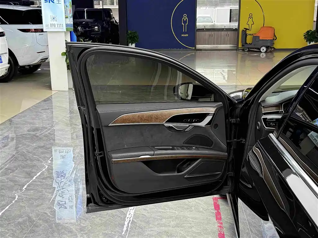 Audi A8 A8 L 50 TFSI quattro Premium