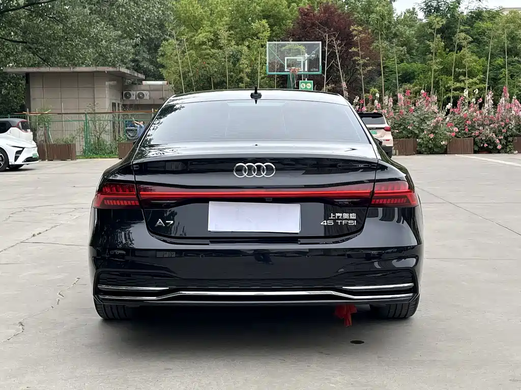 Audi A7 L 45 TFSI S-line Build Dream Crystal Flow Package