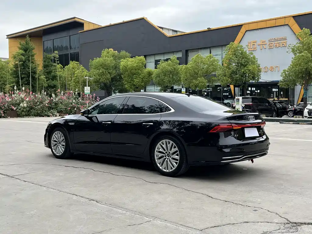 Audi A7 L 45 TFSI S-line Build Dream Crystal Flow Package