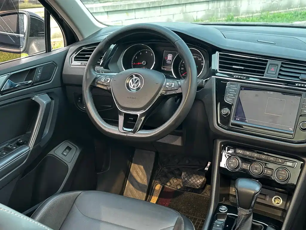 Tiguan L 380 TSI Auto 4 WD Luxury
