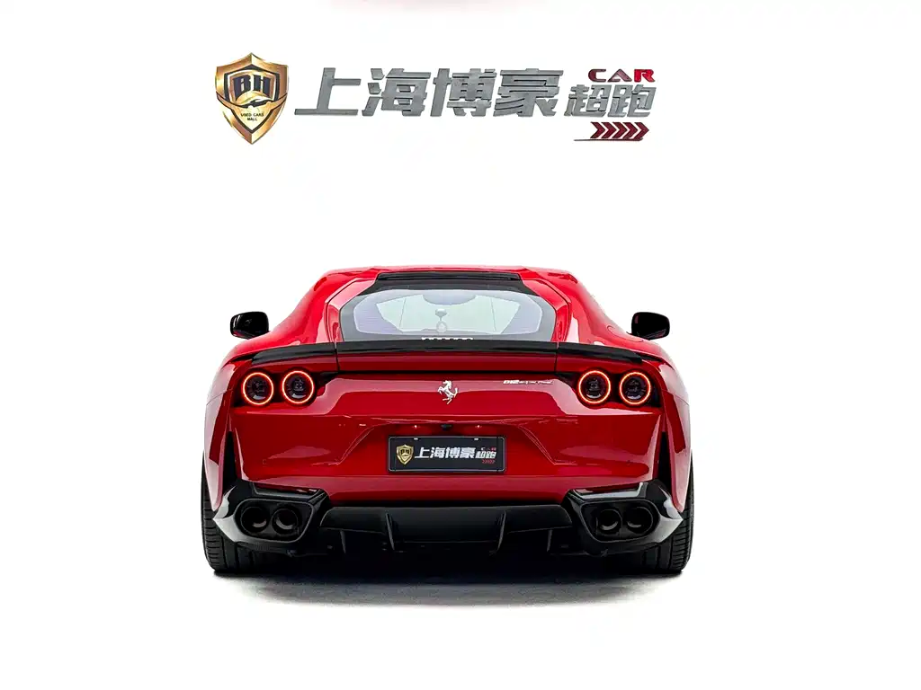 Ferrari 812 6.5 L Superfast