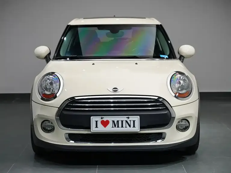 MINI 1.2 T ONE Pioneer 5-door