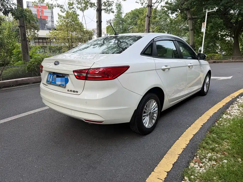 Escort Facelift 1.5 L Auto Comfort