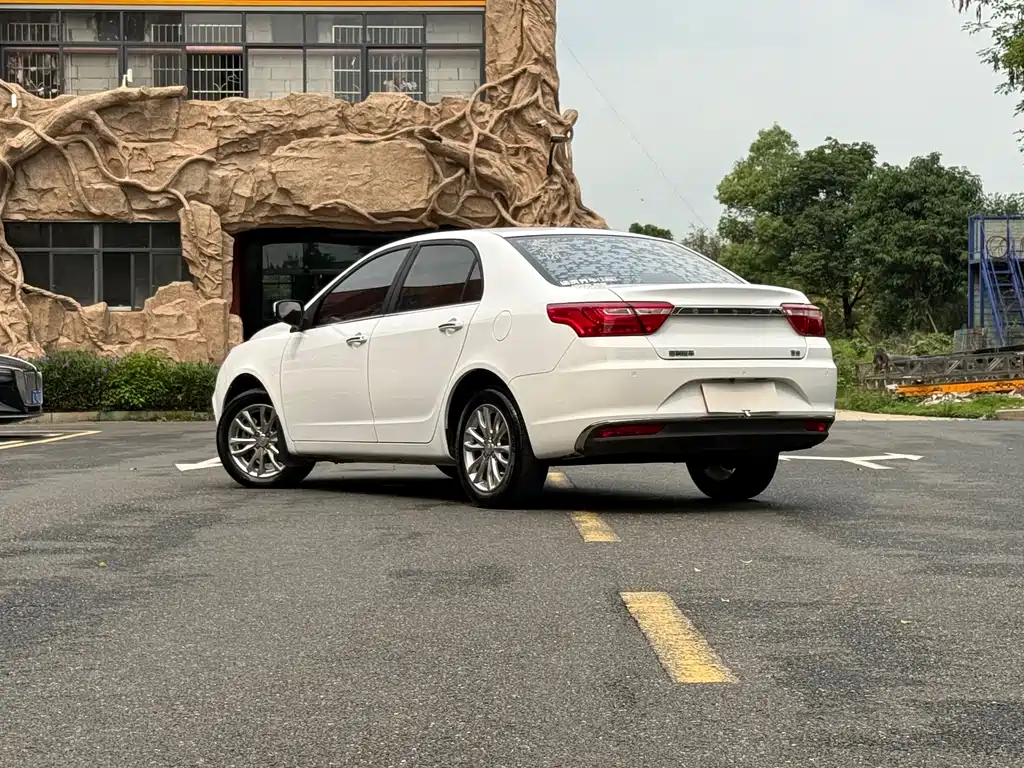Vision Upgraded 1.5 L CVT Luxury CN-VI