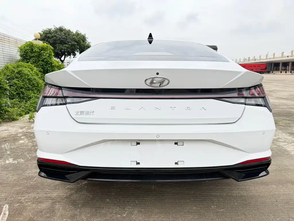 Elantra 1.5 L CVT LUX Distinguished