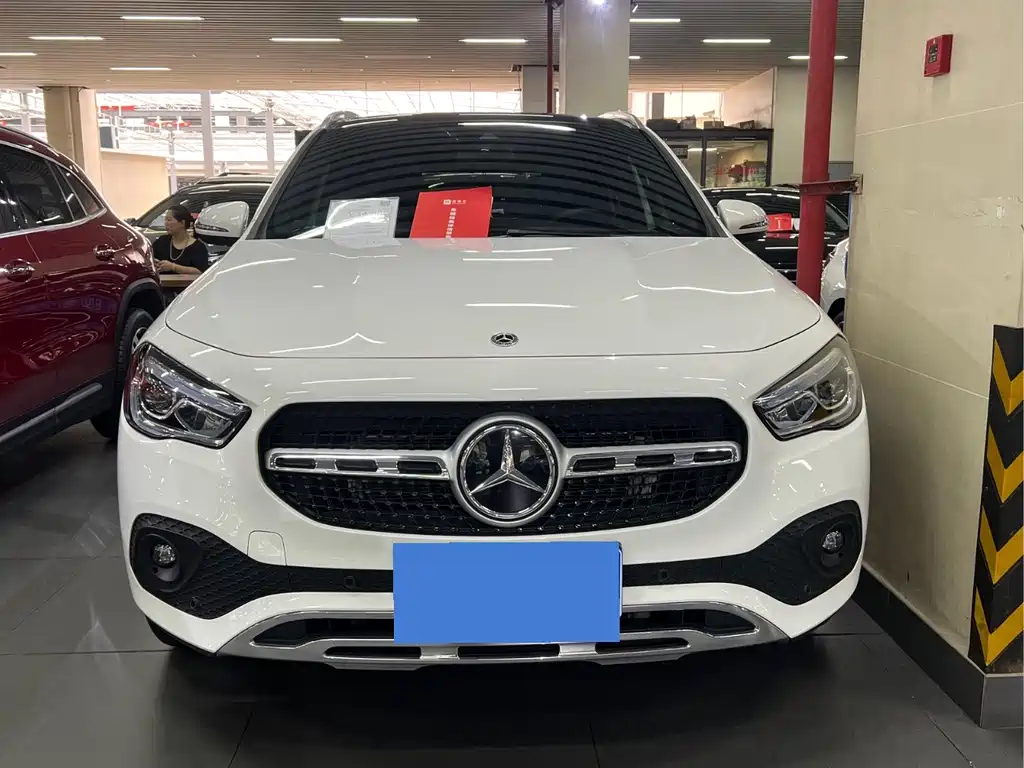 Mercedes-Benz GLA GLA 220