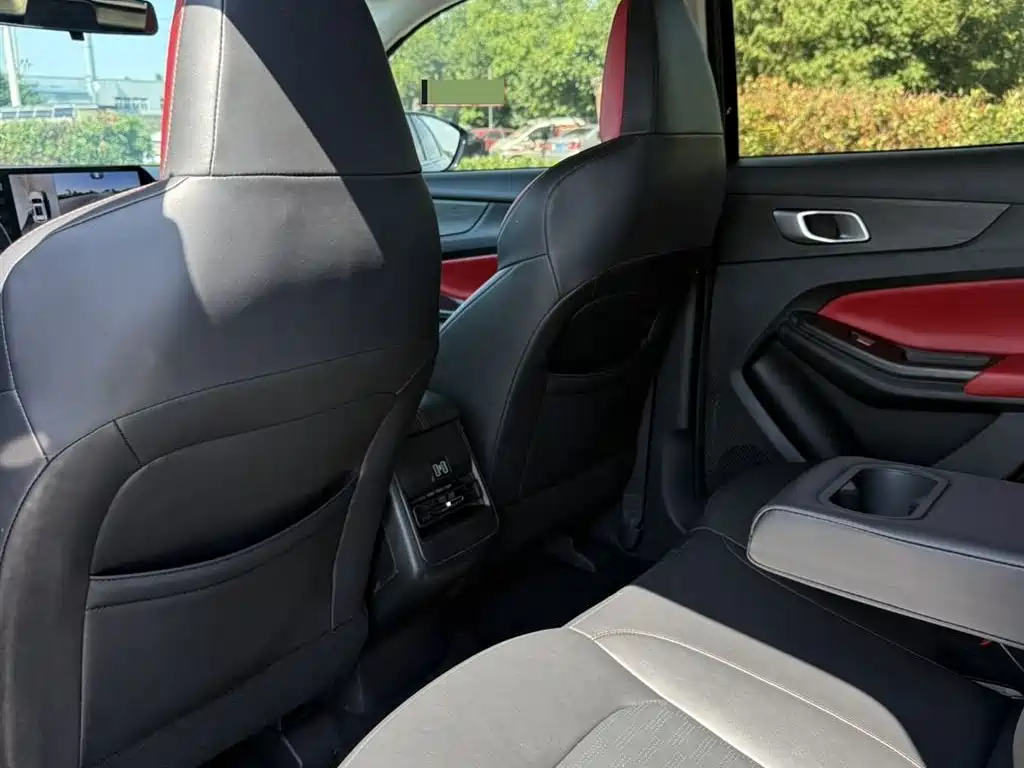 Changan CS55 PLUS 2 nd Gen 1.5 T DCT Distinguished