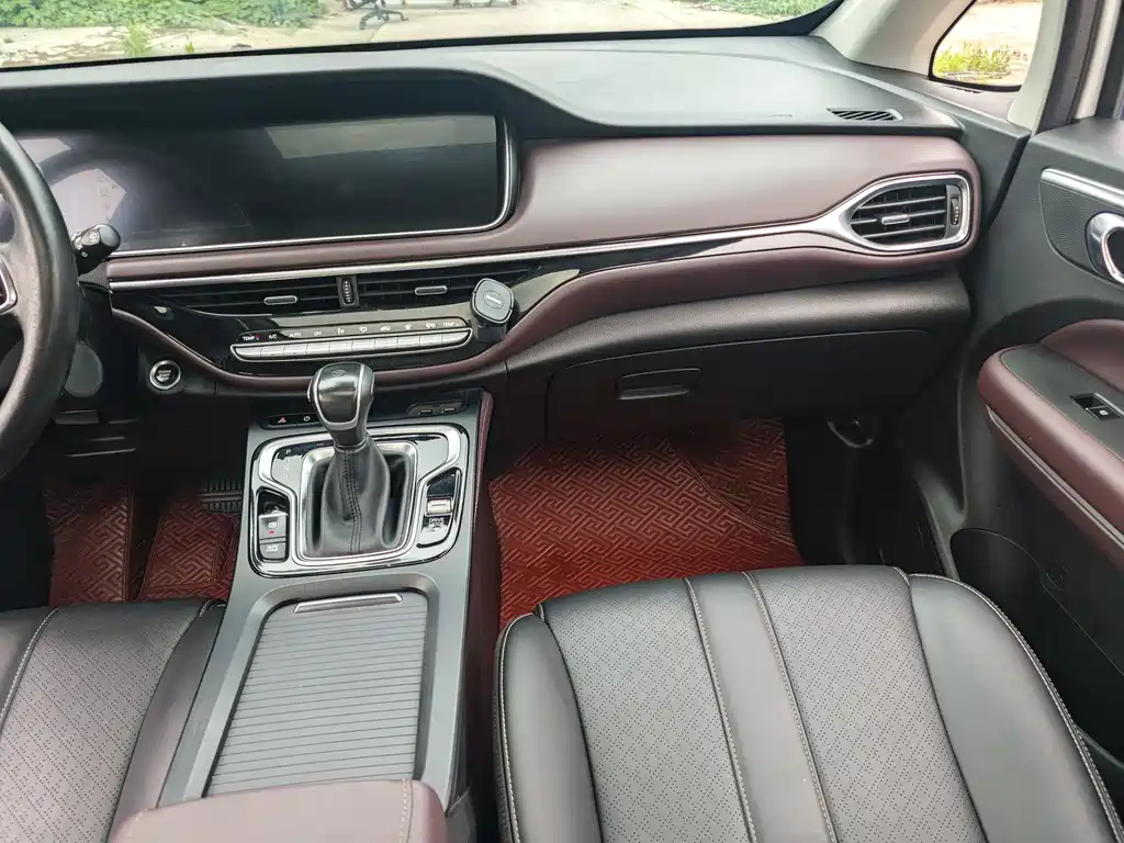 GAC Trumpchi M6 PRO 270 T DCT Elite