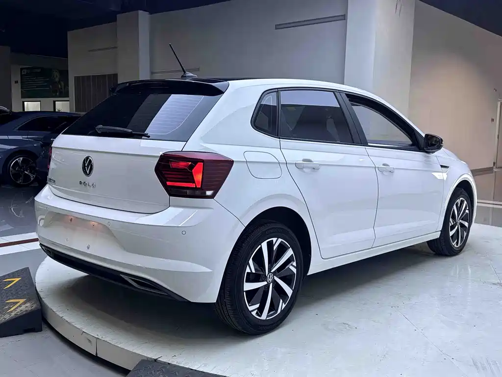 Polo Plus 1.5 L Auto Trend Cool Smart Supreme