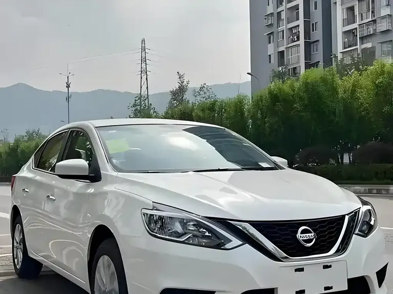 Nissan Sylphy Classic 1.6 L CVT Smooth
