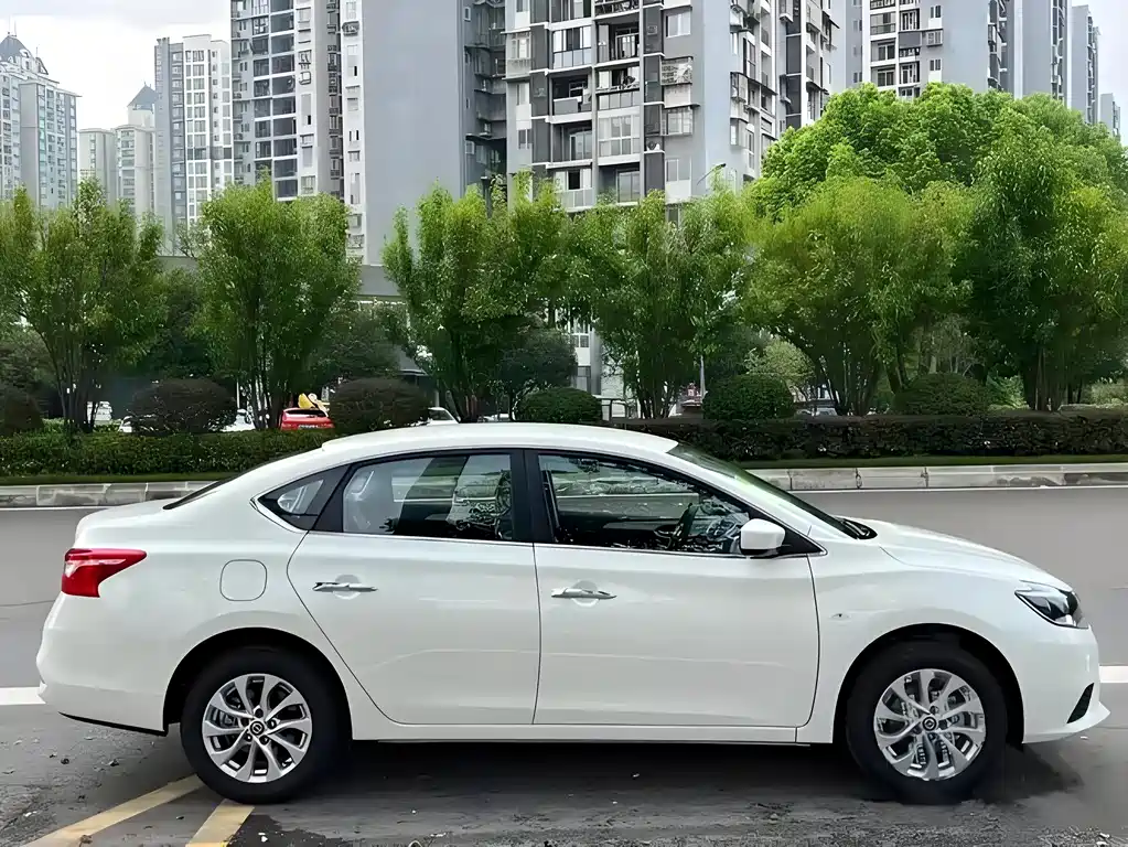 Sylphy Classic 1.6 L CVT Smooth