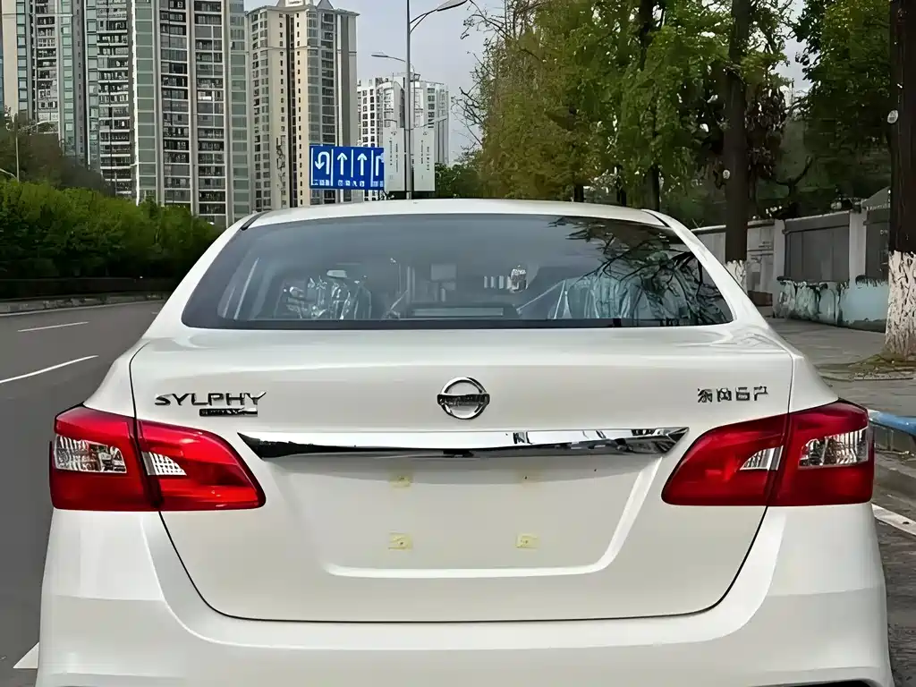 Sylphy Classic 1.6 L CVT Smooth