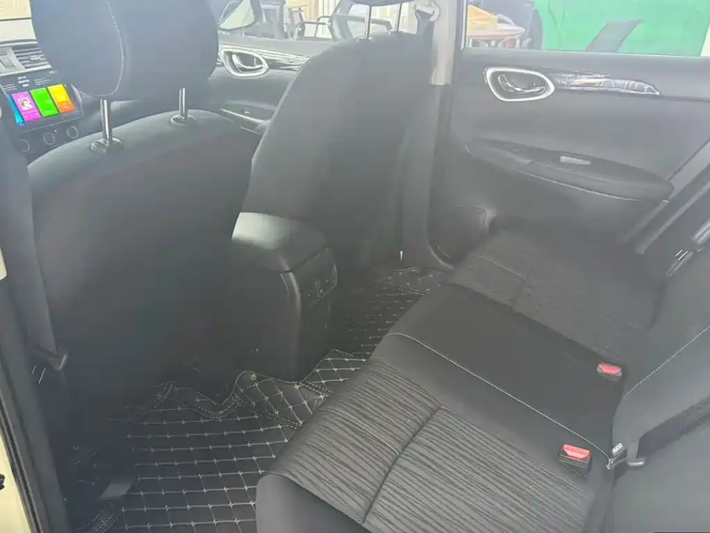 Sylphy Classic 1.6 L CVT Smooth