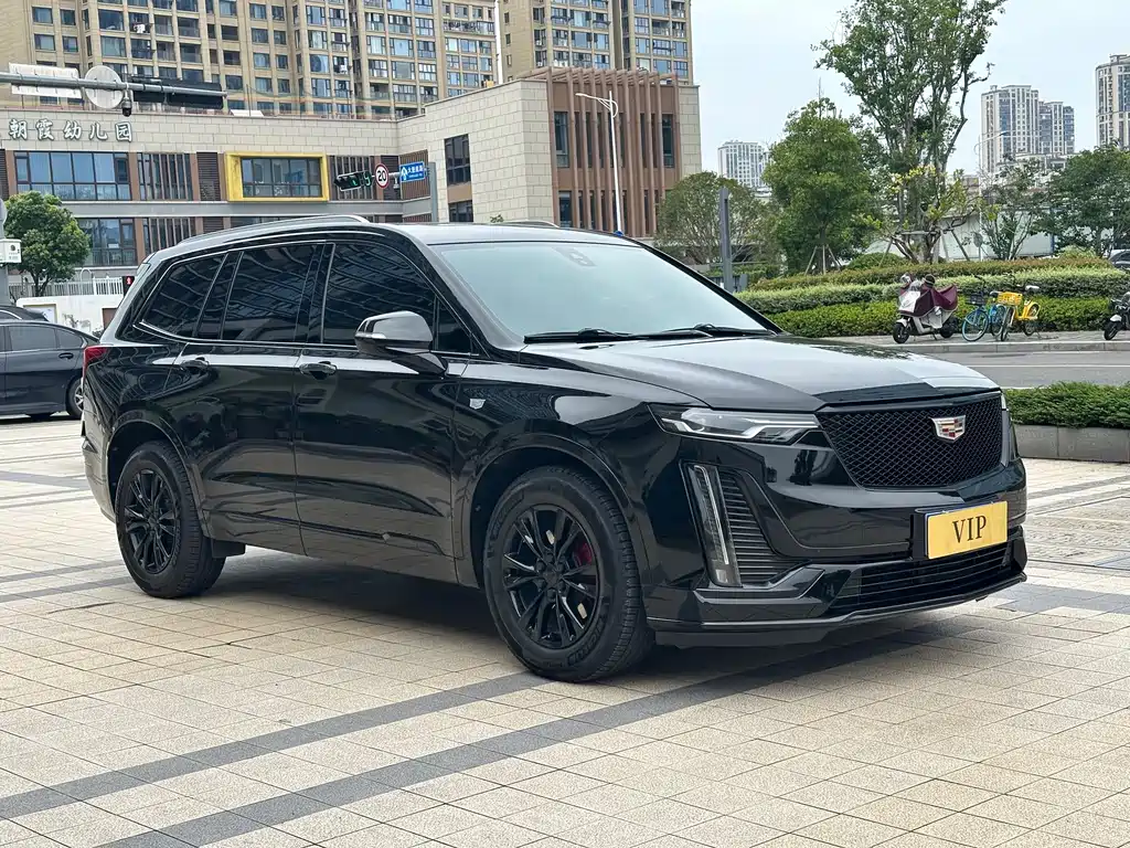Cadillac XT6 凯迪拉克XT6 2020款 28 T 七座风尚型