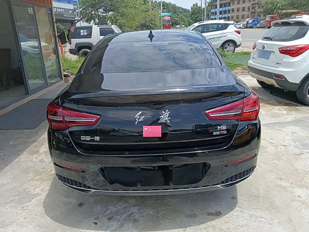 Hongqi H5 Classic Facelift 1.8 T Auto Connected Flagship Enjoyment