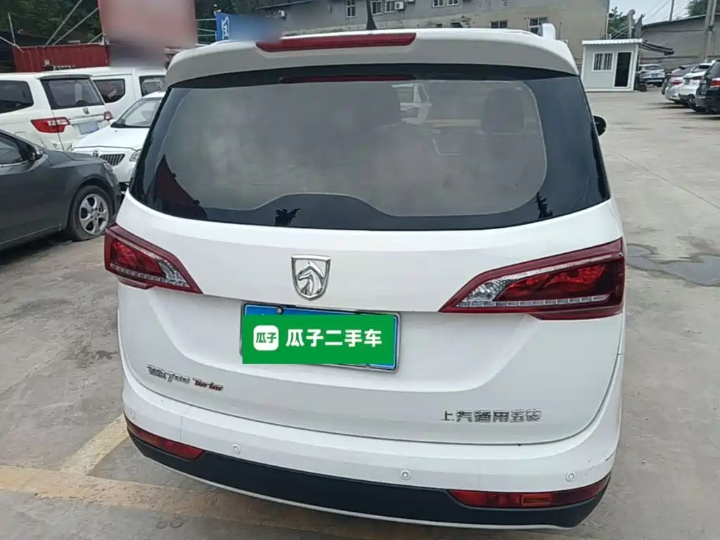 Baojun 730 宝骏730 2019款 1.5 T CVT时尚型 7座 国V