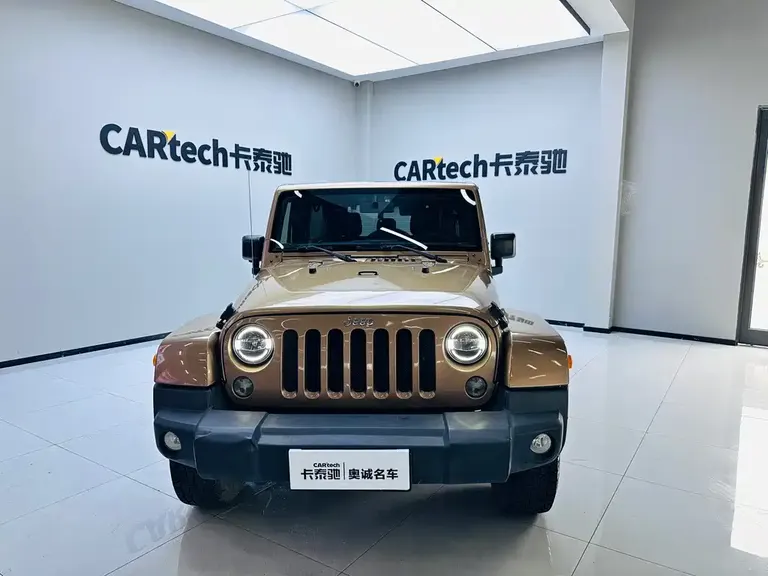 Jeep Wrangler 3.0 L Sahara 4-door Comfort Enjoyment