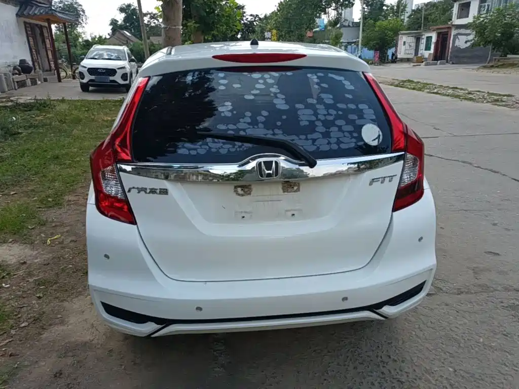 Fit 1.5 L CVT Comfort