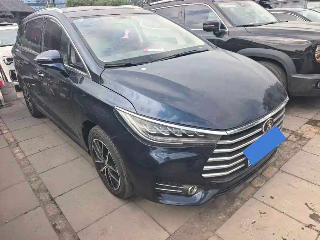 Song MAX 1.5 T Auto Connected Elite 6-seat