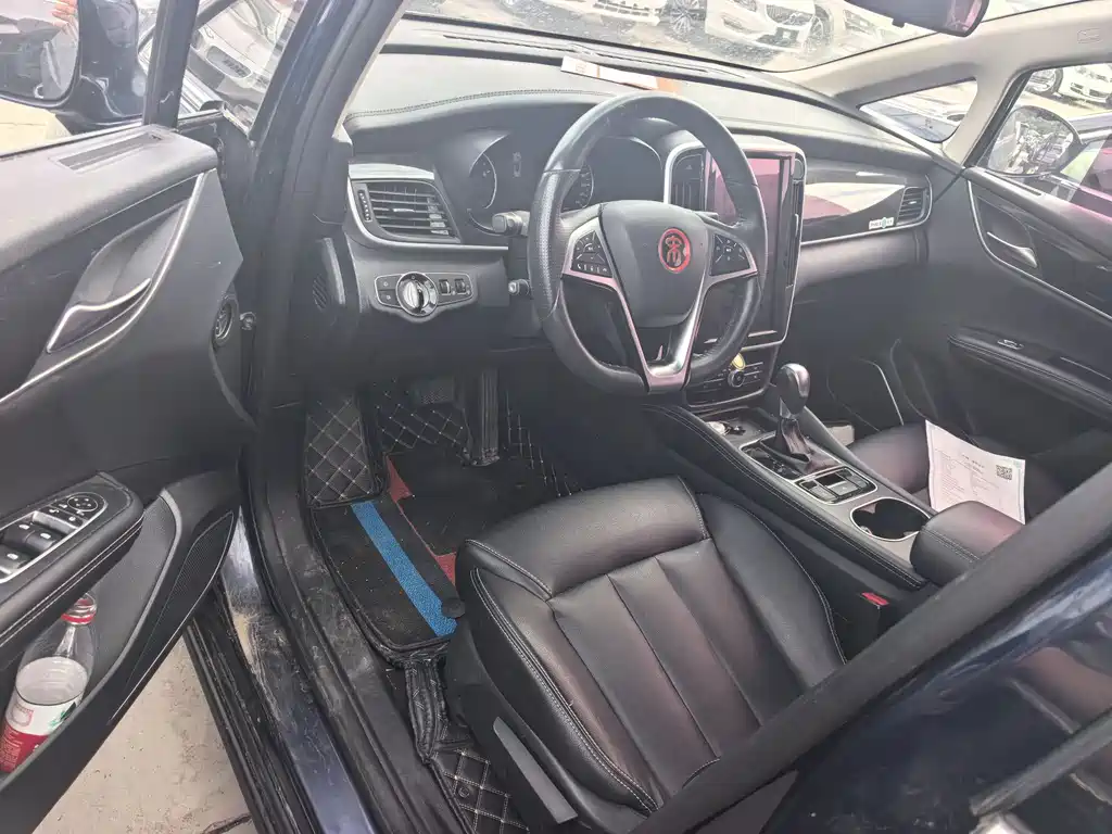 Song MAX 1.5 T Auto Connected Elite 6-seat