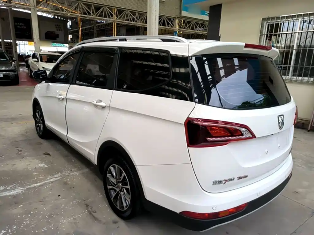 Baojun 730 宝骏730 2019款 1.5 T CVT时尚型 7座 国V