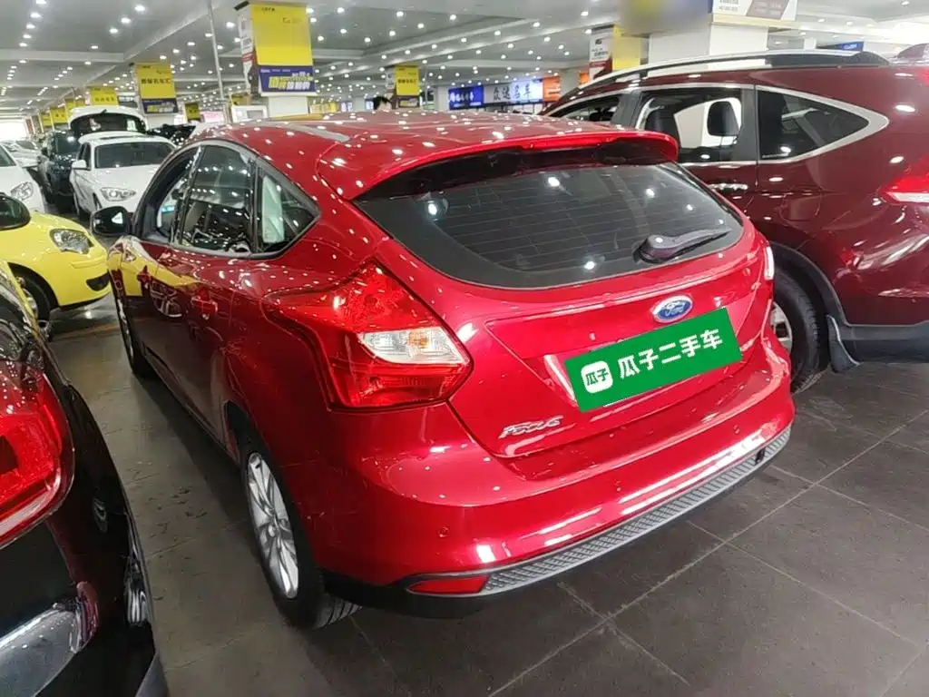 Focus Hatchback 1.6 L Auto Comfort