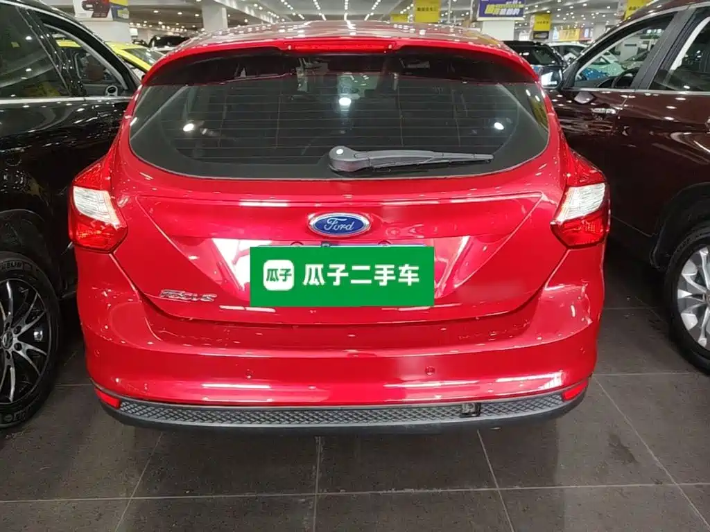 Focus Hatchback 1.6 L Auto Comfort