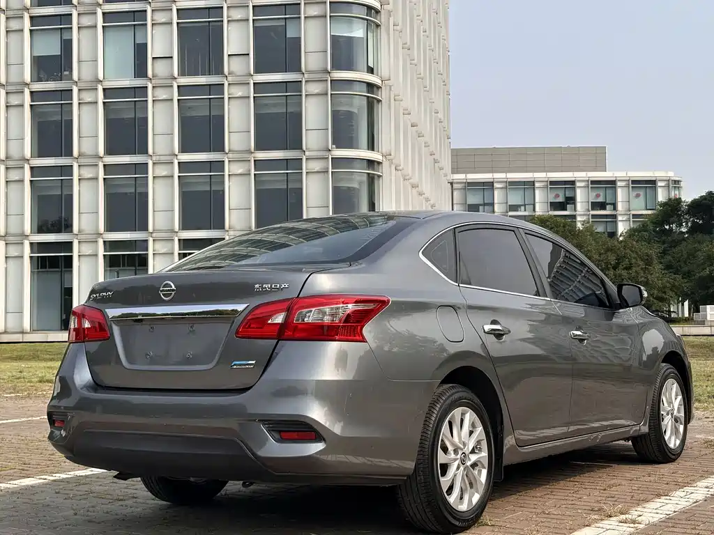 Sylphy 1.6 XL CVT Premium
