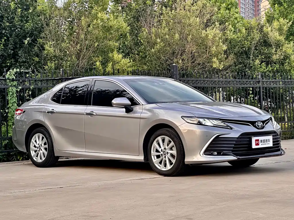 Camry 2.0 G Luxury
