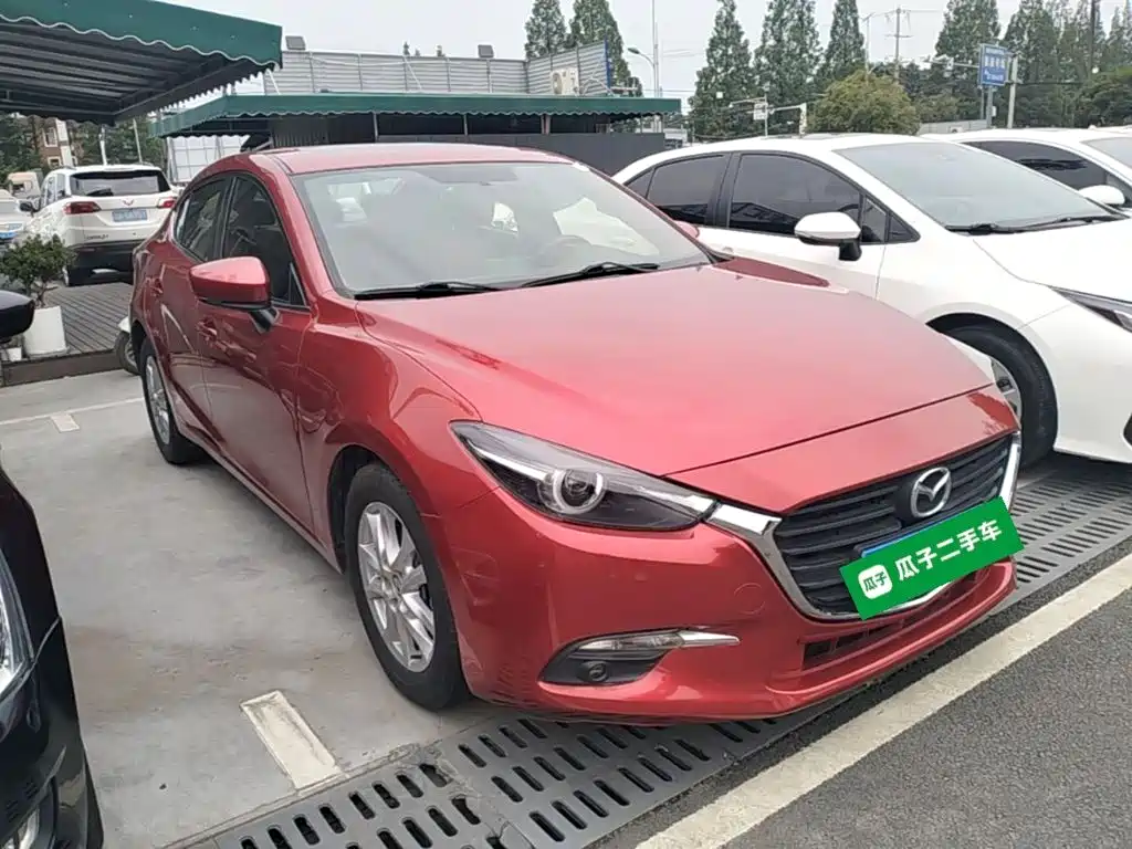 Mazda 3 Axela Sedan 1.5 L Auto Luxury CN-V