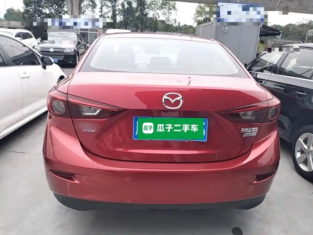 Mazda 3 Axela Sedan 1.5 L Auto Luxury CN-V