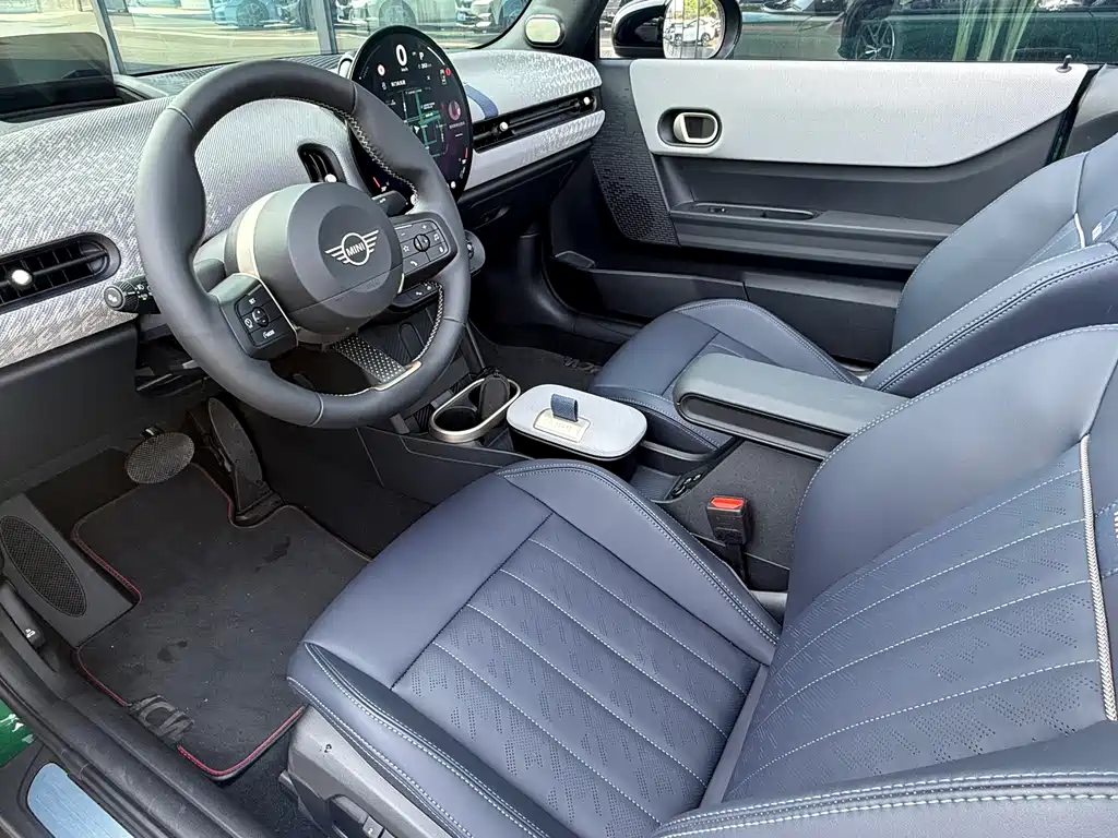 MINI 2.0 T COOPER S CABRIO Artist