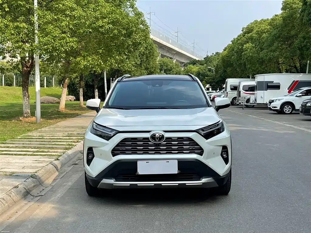 RAV4 2.0 L CVT 2 WD Style Plus
