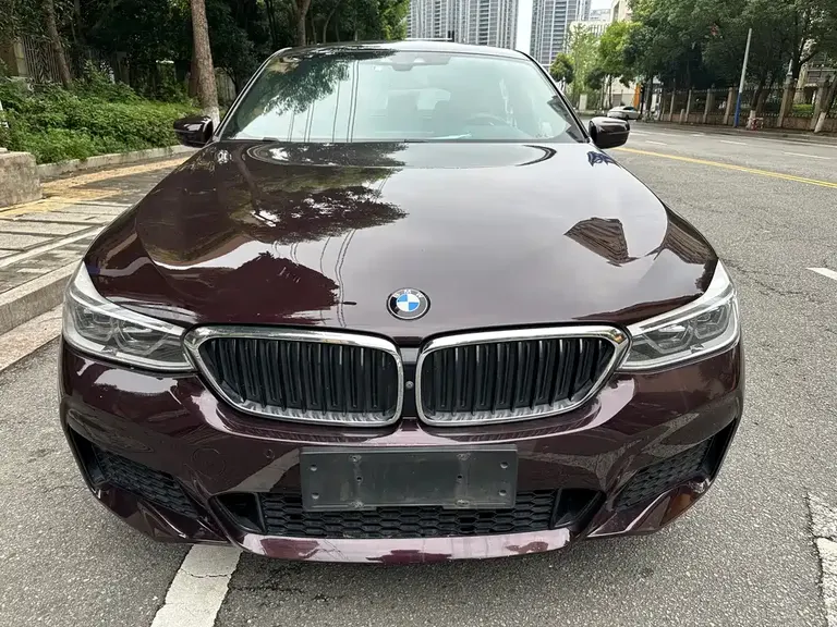 BMW 6 Series GT 630 i Luxury Design Package