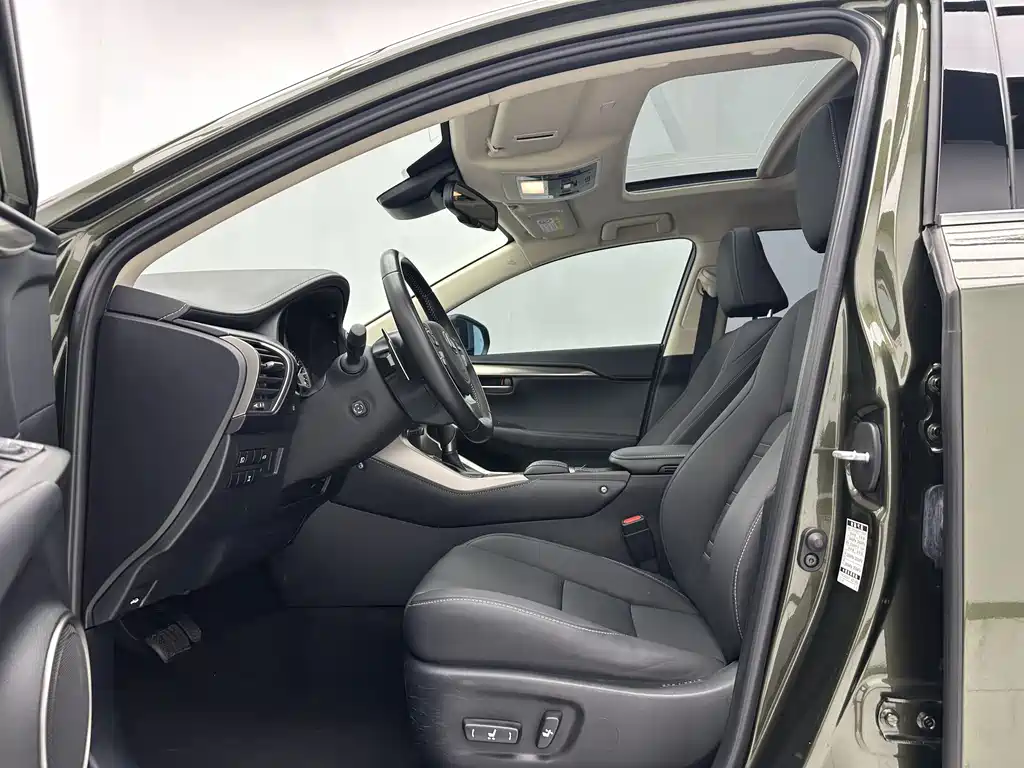 Lexus NX 200 AWD Sharp Style CN-VI
