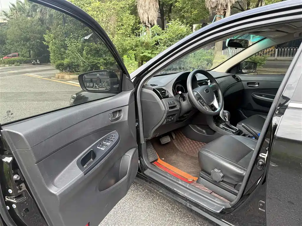 BYD F3 比亚迪F3 2016款 1.5 L 自动豪华型