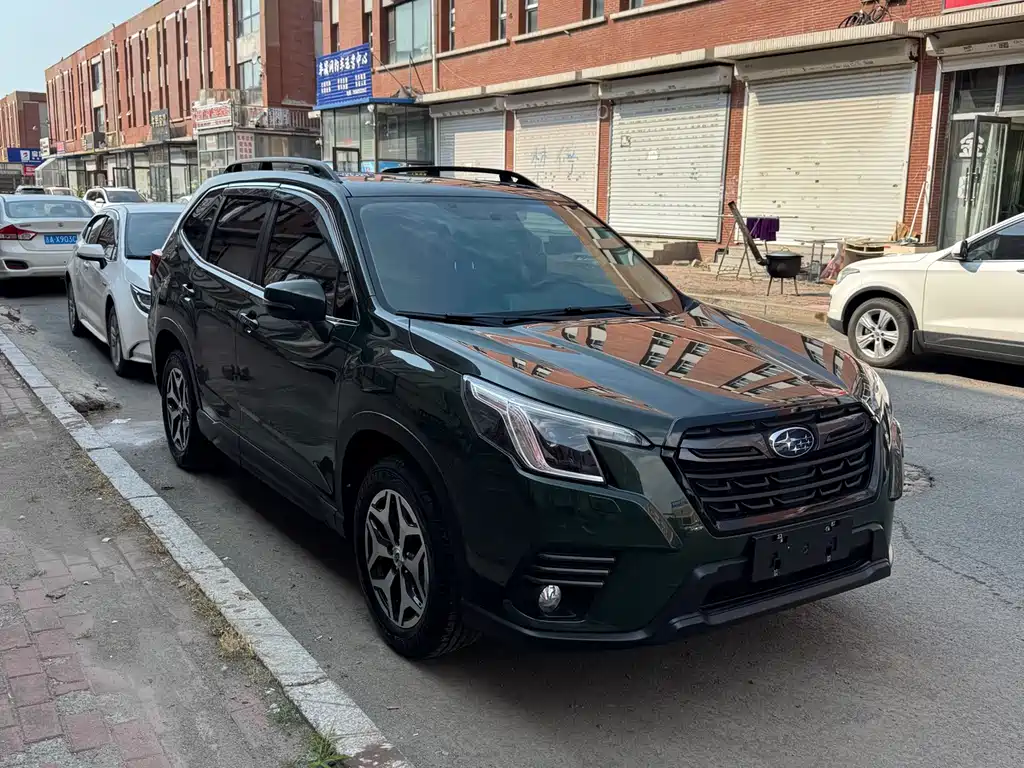 Forester 2.0 i AWD Luxury